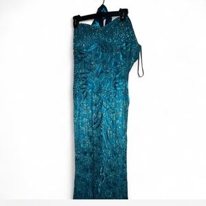 Elegant Teal Evening Gown